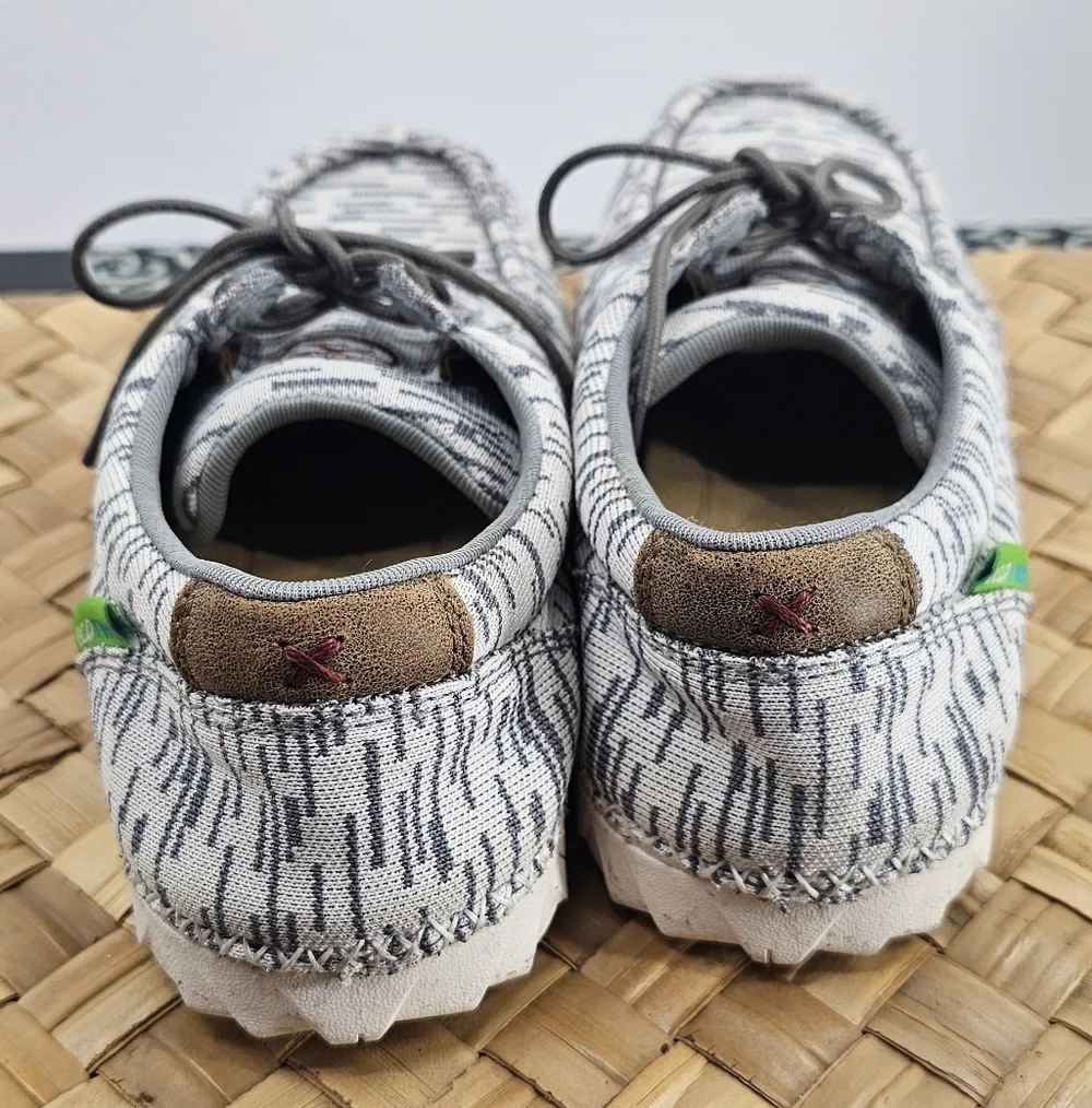 Twisted X Gray Patterned Shoes Size 7